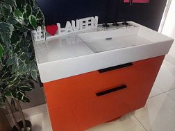 Комплект мебели для ванной Kartell by laufen 90 см, выставочный образец, царапина на ручке, SaphirKeramik, подвесной монтаж, Laufen 4.0760.2.033.635.1+8.1033.9.000.112.1+3.8533.0.082.000.1/У Laufen